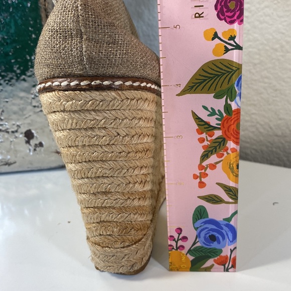 Tory Burch Jackie Peep Toe Espadrille Wedge Tan Gold Metallic Size 8 - Picture 14 of 16